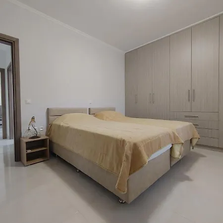 Stefanos' Apartment Litheres