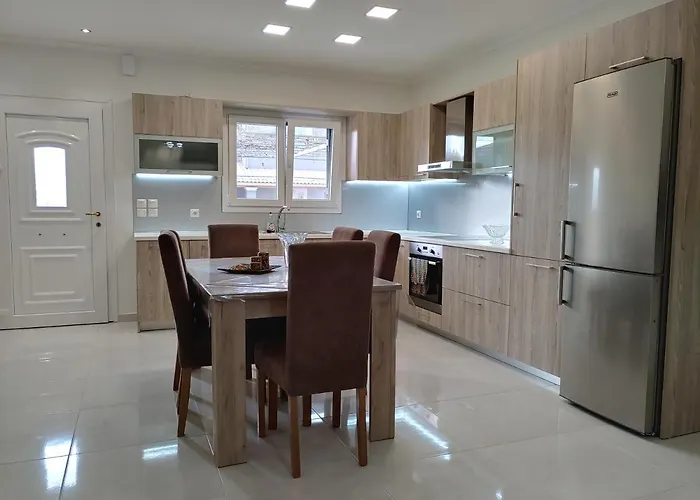 Stefanos' Appartamento Litheres